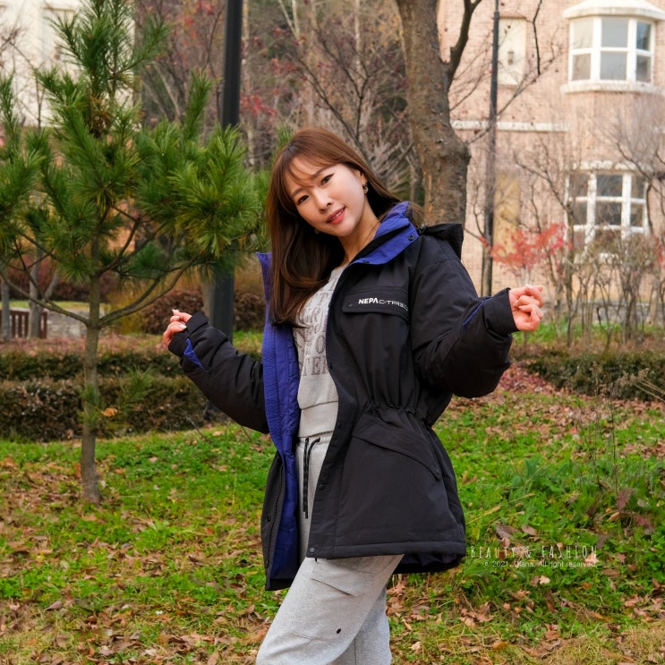 네파 패딩 전지현 등산복 사파리 다운 자켓 가볍고 따뜻한 여성 숏패딩 네파 패딩 전지현 등산복 사파리 다운 자켓 가볍고 따뜻한 여성 숏패딩