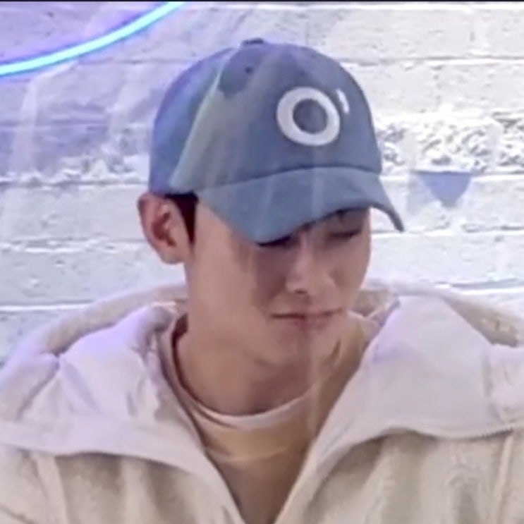 시큰둥한 팬한테 서운한 차은우 시큰둥한 팬한테 서운한 차은우