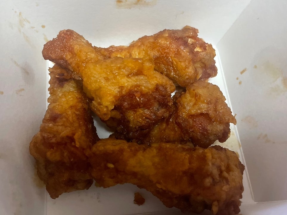 BHC치킨 청주사천점 사진 2