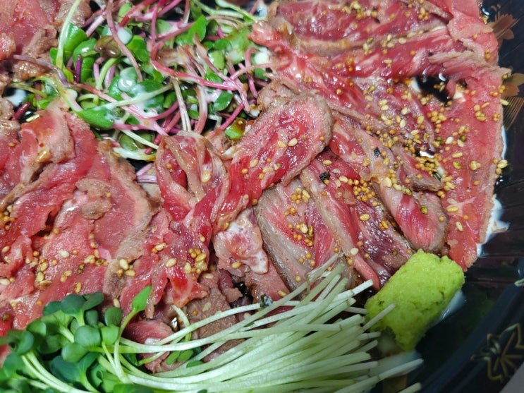  군포 산본역 이자카야 "아라" 배달 후기 :: 숙성 광어회, 소고기타다끼 맛집
