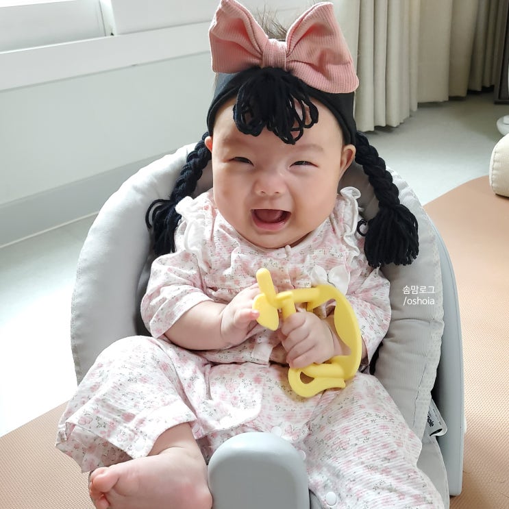  생후 4개월 수유량 수면시간 놀이 아기 발달 사항
