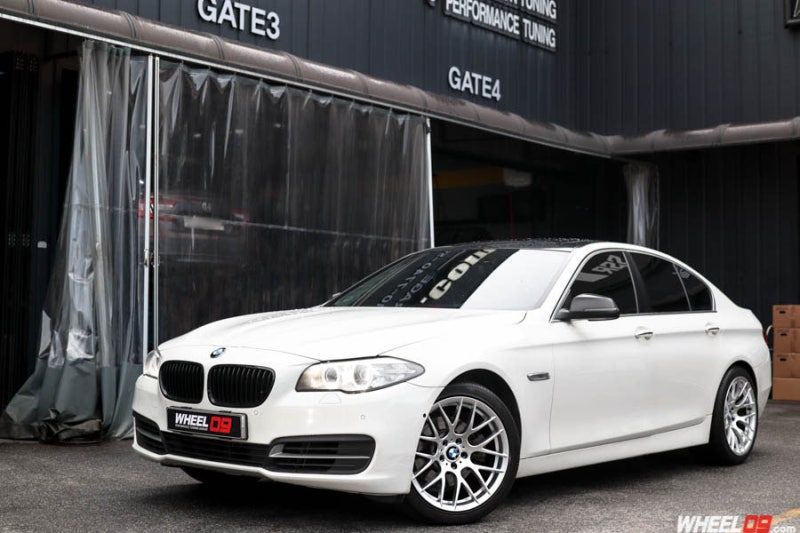 용인 기흥구 / AG사 M359 19인치 하이퍼실버 휠튜닝 / BMW / 5시리즈