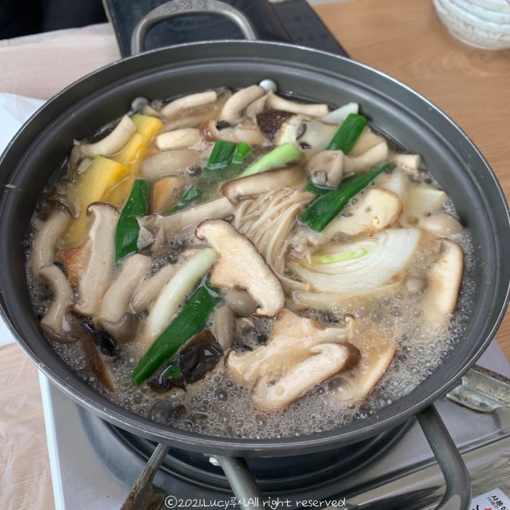 [우리가좍 가을힐링여행 #4] 구례 맛집 :: 강남가든_화엄사 내려오면서 뜨끈한 송이버섯전골 아침식사