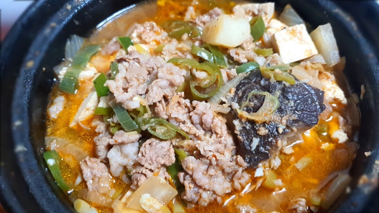  육우차돌박이 된찌 차돌국 국내산소고기구이까지!