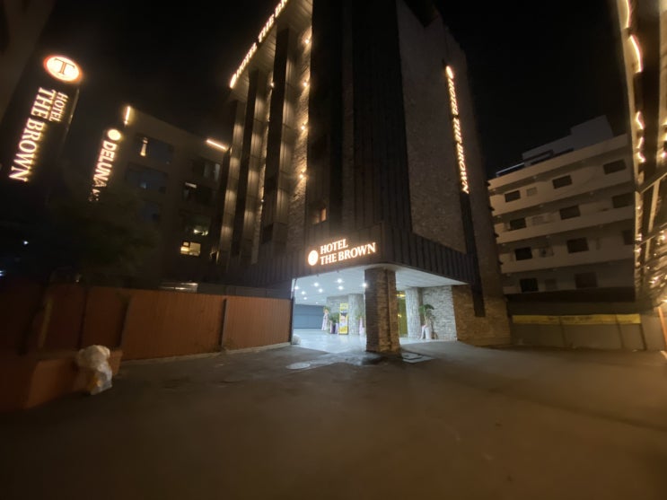  인천 서구 석남동 호텔더브라운 (평일 숙박 디럭스로 이용했어요)