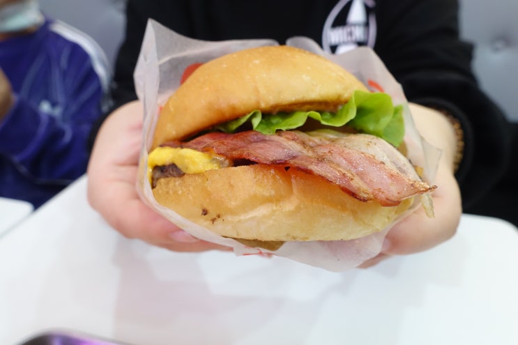  파주 햄버거 금릉역 맛집 신상 (힘난다버거 파주금릉점)
