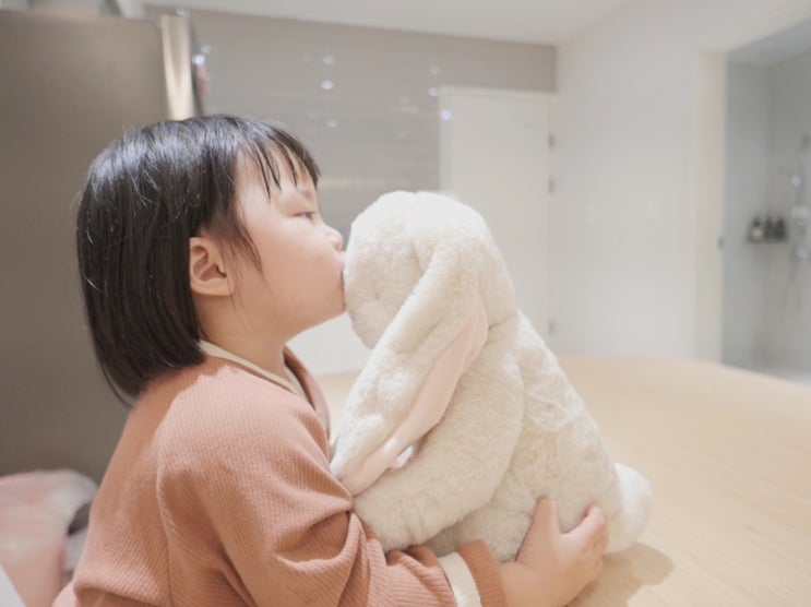  아기 애착인형 시기에 버니스바이더베이 토끼랑 코코낸내