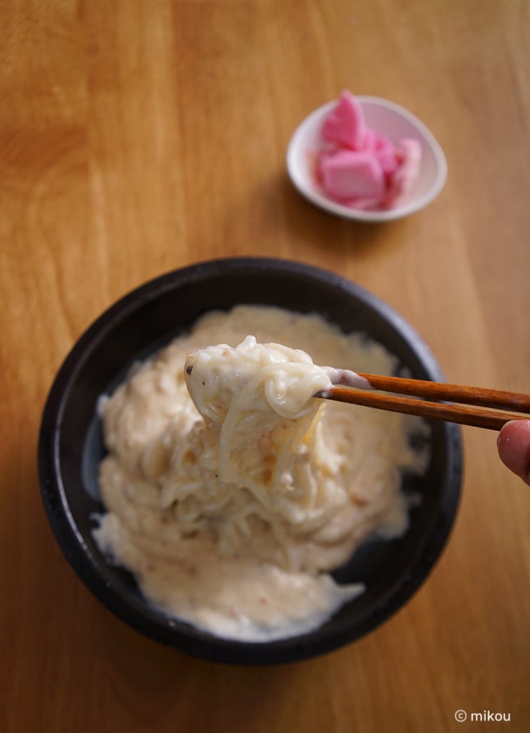  쫄깃하고 크리미한 캐비아카덴크림우동