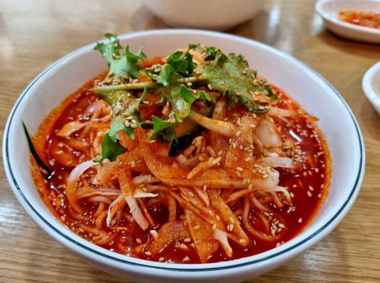  개롱역 맛집 : 오금동 성내천 근처 비빔국수 맛집 <감치래>