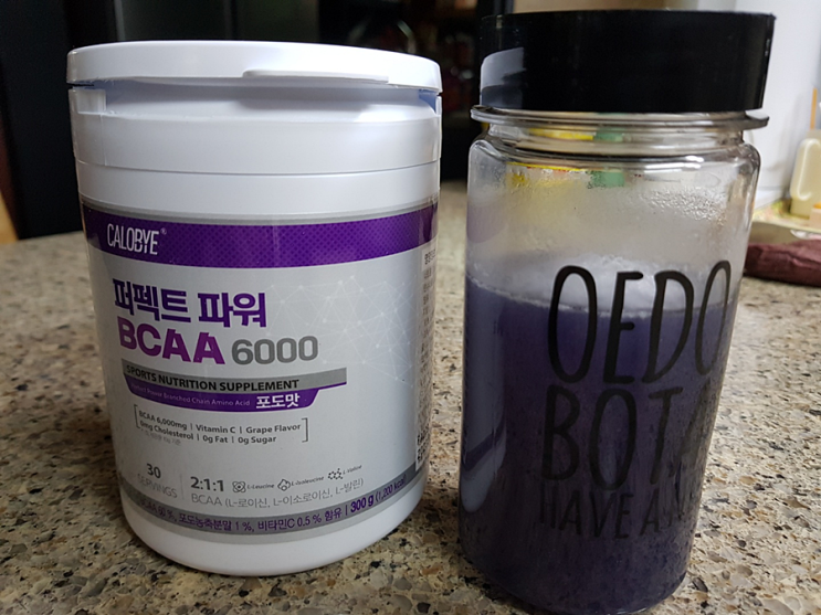 필수아미노산 헬스보충제 '칼로바이 퍼펙트파워BCAA' 필수아미노산 헬스보충제 '칼로바이 퍼펙트파워BCAA'