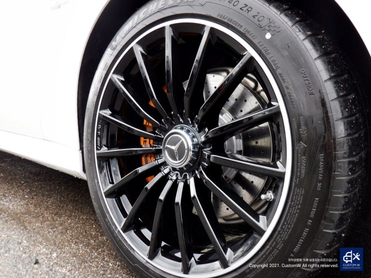 벤츠 GT43 AMG 블랙실버 투톤 유광 휠도색 & 카본 세라믹 골드 캘리퍼도색