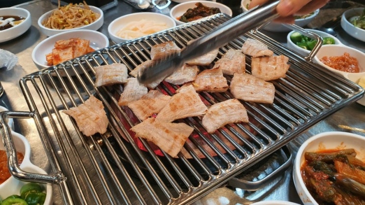  돼지 치맛살이 유명한 화양동 원조숯불소금구이