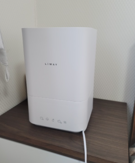 리웨이 리모컨 복합식가습기 초음파와 가열을 난둘다~! 리웨이 리모컨 복합식가습기 초음파와 가열을 난둘다~!