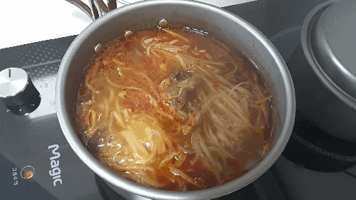  얼큰한 사천비프쌀국수로 해장해요 "포웨이 쌀국수 논현점"