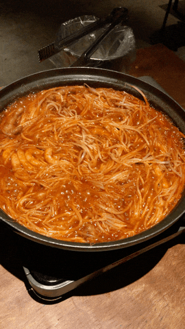  뚝섬역 성수동 간판없는집에서 숙주가 존맛탱인 숙주국물닭발 한사발~!