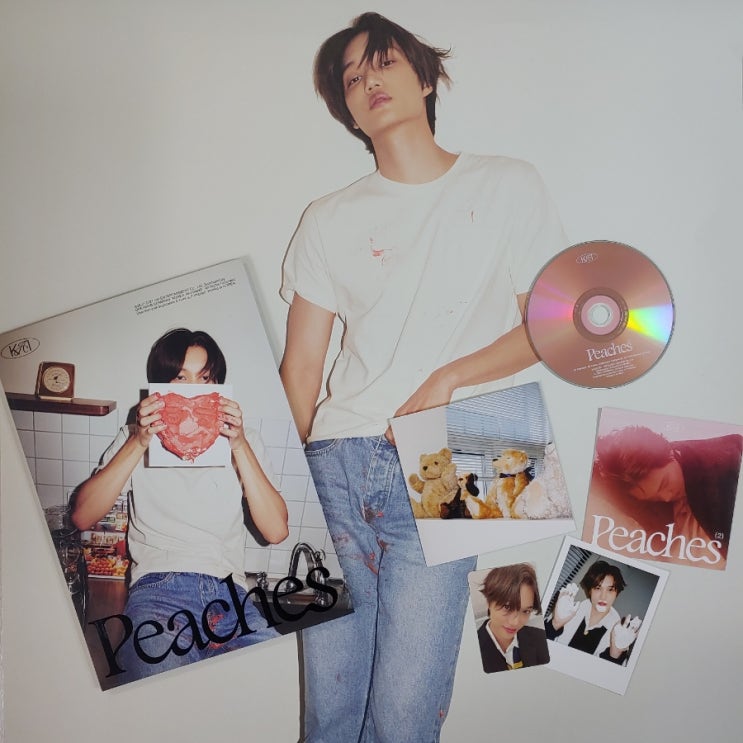  카이 (KAI) _ 미니앨범 2집 peaches (kisses ver.)