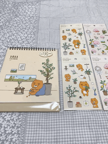 카카오프렌즈 라이언, 어피치 신년 탁상달력 캘린더 카카오프렌즈 라이언, 어피치 신년 탁상달력 캘린더