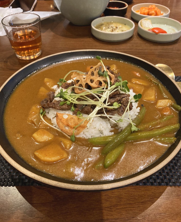  분당 정자동 우다움 - 분당두산타워 앞 한우 맛집 점심 특선 메뉴 후기(갈비탕, 함박, 카레)