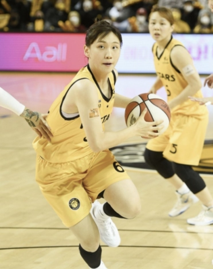 WKBL 프로농구 여자농구 2일 KB스타즈 신한은행 WKBL 프로농구 여자농구 2일 KB스타즈 신한은행