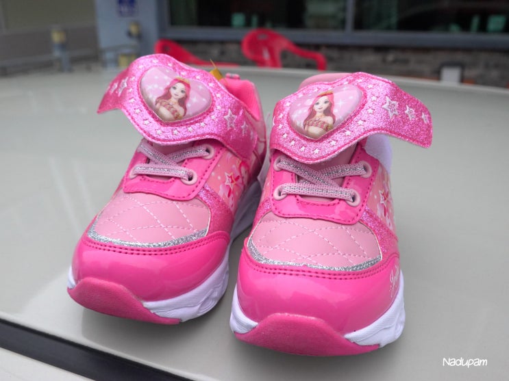  시크릿쥬쥬 아기운동화 불나오는 여아 라이팅 유아신발