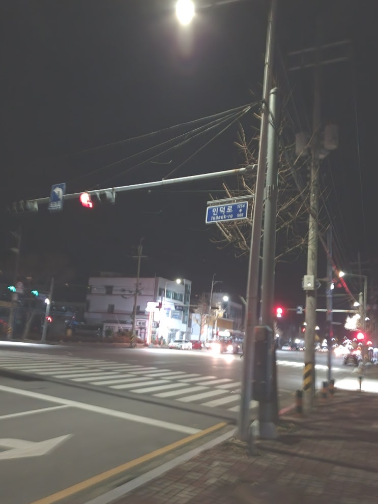  행복은 지금 아니면 의미 없다 좋아하는 사람, 음식, 가보고 싶은 곳. 행복은 쌓는게 아닌 씀으로서 의미가 있는 것, 하녹카페