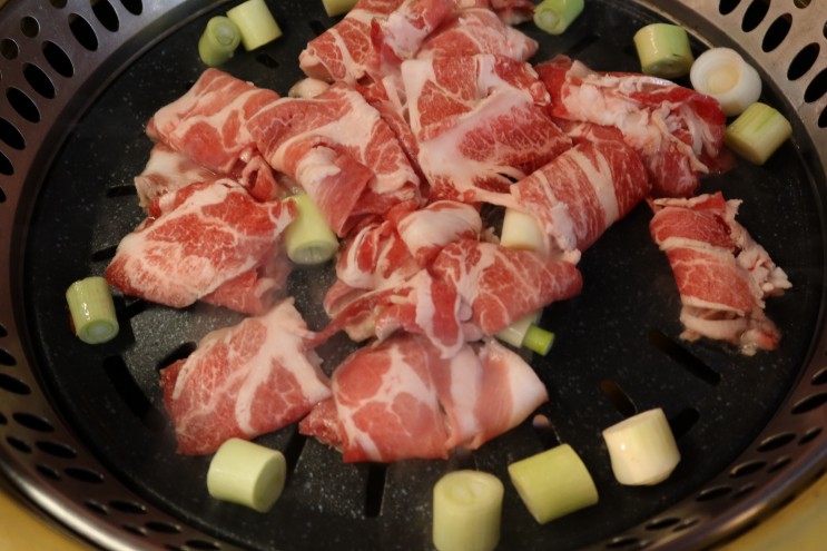 [리뷰/후기] 맛집 탐방!! 맛있는 삼겹살 고기 맛집 &lt;돼지 래스토랑 둘째&gt;