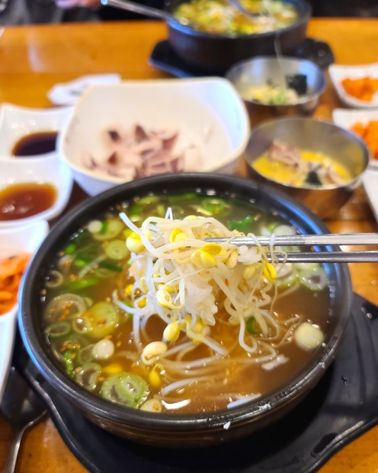  전주 현대옥 본점_ 콩나물국밥 유명할만해