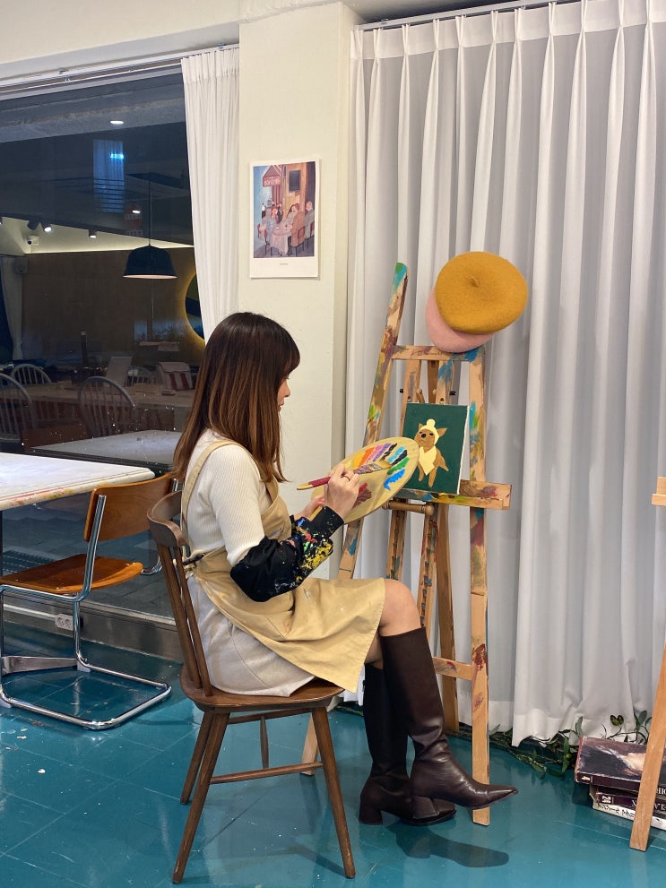  성신여대 이색 데이트 드로잉 카페 물감 MULGAM