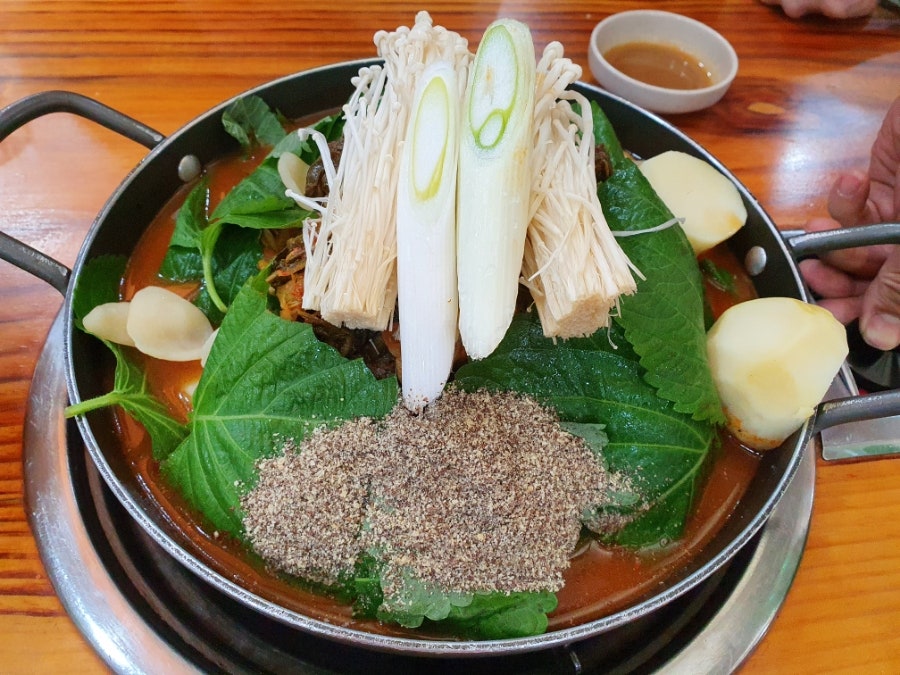 조마루감자탕 까치산점 사진 4