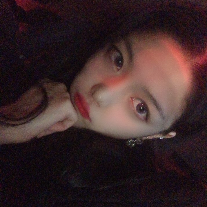  c 셀카7억장찍으며 낮술달리는 일상 c