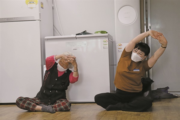 지역에서 건강한 노년을 보내는 방법 지역에서 건강한 노년을 보내는 방법