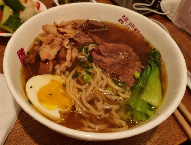  종각역 맛집 우육면관 미슐랭 선정! 청계천 데이트 코스로 딱이네