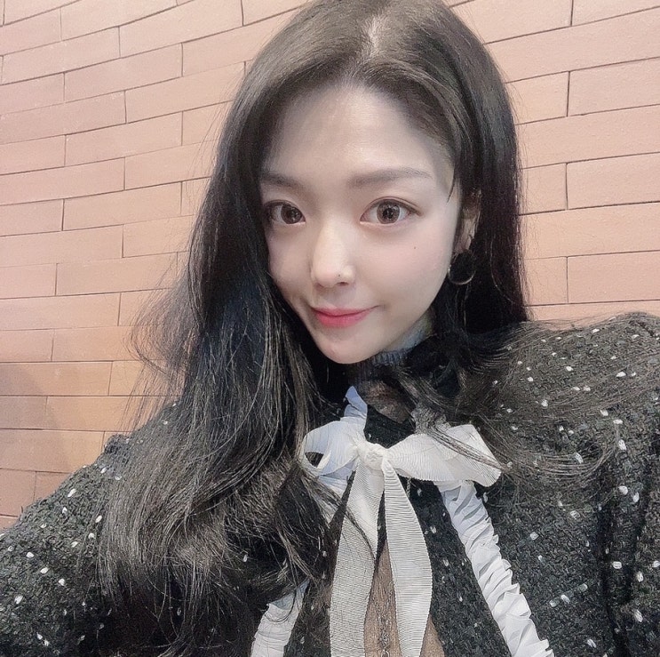  c️ {  다시 백수가 된 기분은 어떠십니까?! )