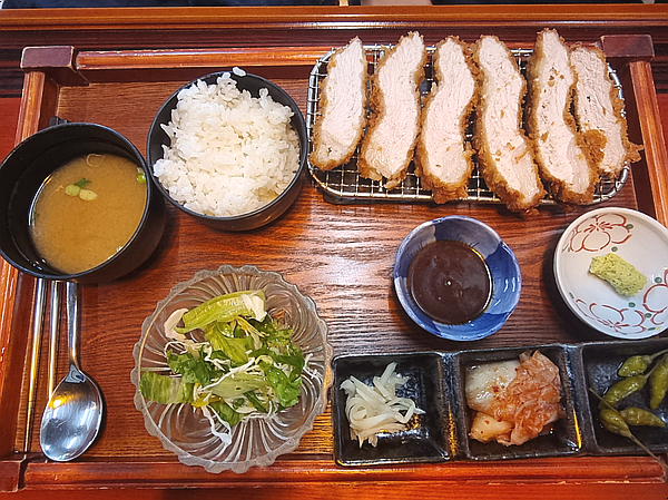  담양맛집, 동하당에서 맛있는 연어덮밥과 등심카츠를 먹어보자