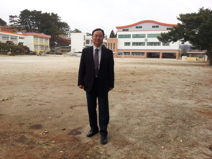  약속과 우정을 지킨 노신사와 문재인의 헌신짝 약속을 생각한다!