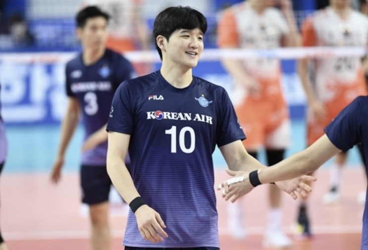 KOVO 프로배구 남자배구 4일 대한항공 우리카드 (정지석 복귀전?) KOVO 프로배구 남자배구 4일 대한항공 우리카드 (정지석 복귀전?)
