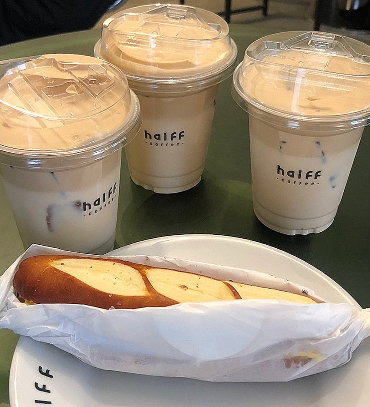  서울숲 카페 추천, 버터크림라떼가 맛있는 성수동 핫플 카페 "하프커피"