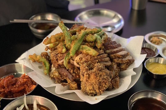  [인천, 송도] 꽈리고추 튀김족발이 유명한 그믐족발 송도점