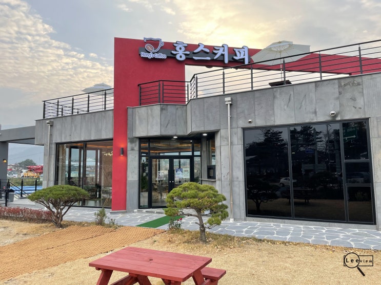  속초 순두부마을 카페 설악산이 보이는 홍스커피