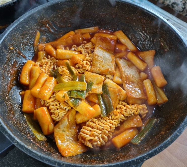  추억의 맛! "박막례 국물 떡볶이"