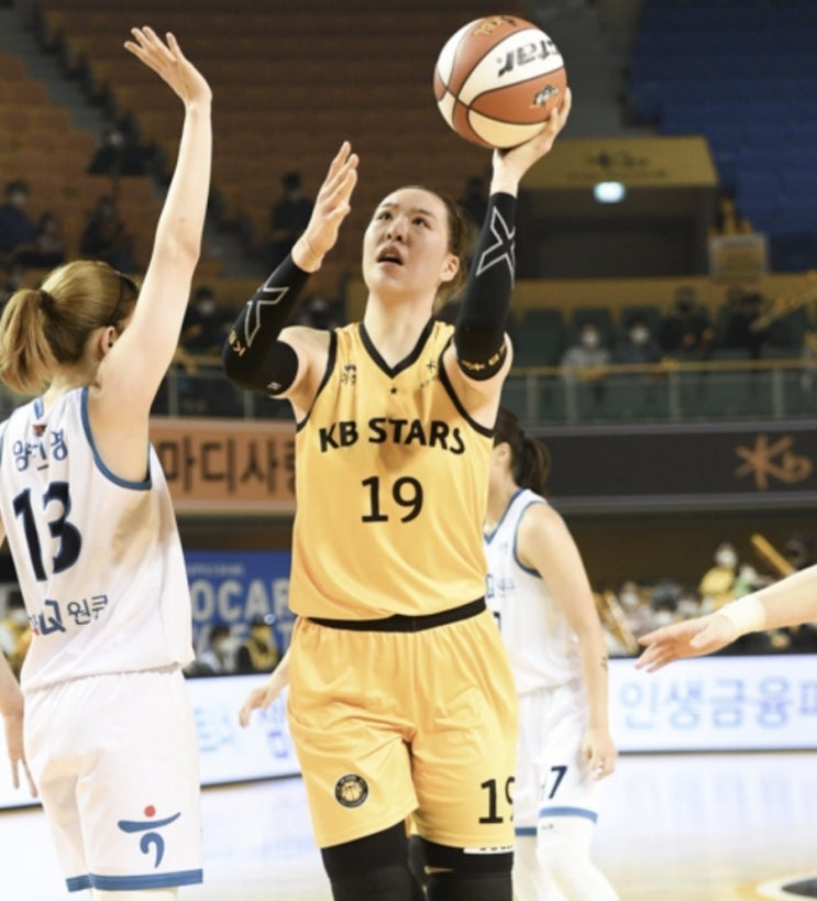 WKBL 프로농구 여자농구 6일 BNK썸 KB스타즈 WKBL 프로농구 여자농구 6일 BNK썸 KB스타즈