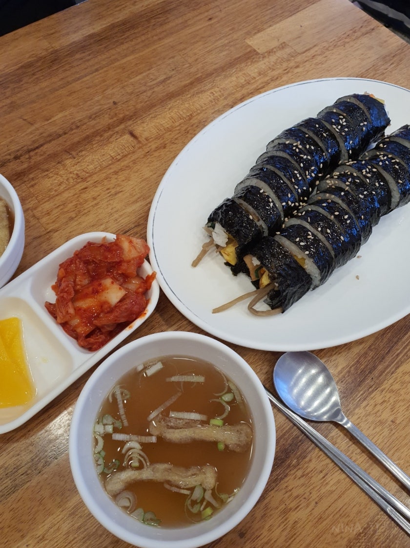 나드리김밥 본리점 사진 6