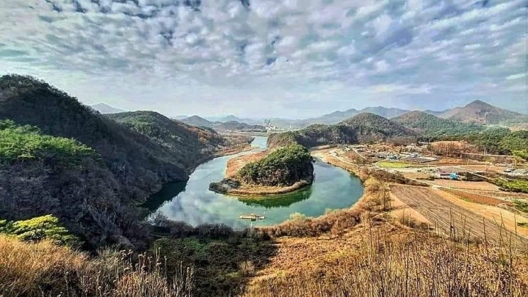 덕고필유린(德孤必有隣)