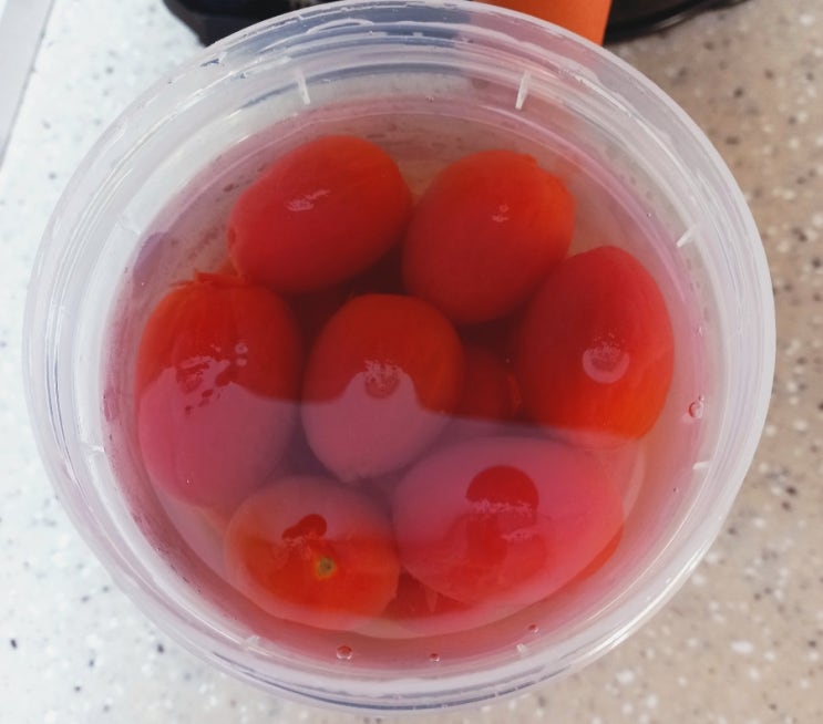 [방울토마토 활용법] 토마토 홍초 개봉하는 날