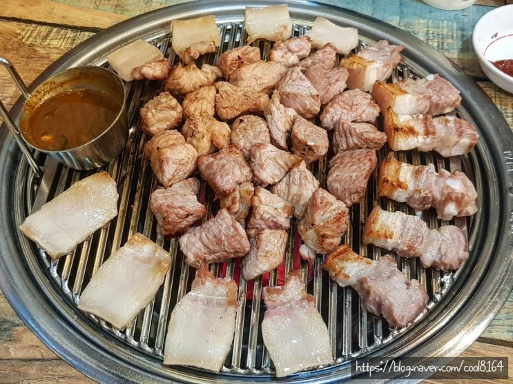 대구 율하동 맛집, 연탄불 초벌구이된 두툼한 제주산 목살 오겹살 맛집, 김연탄 제주근고기