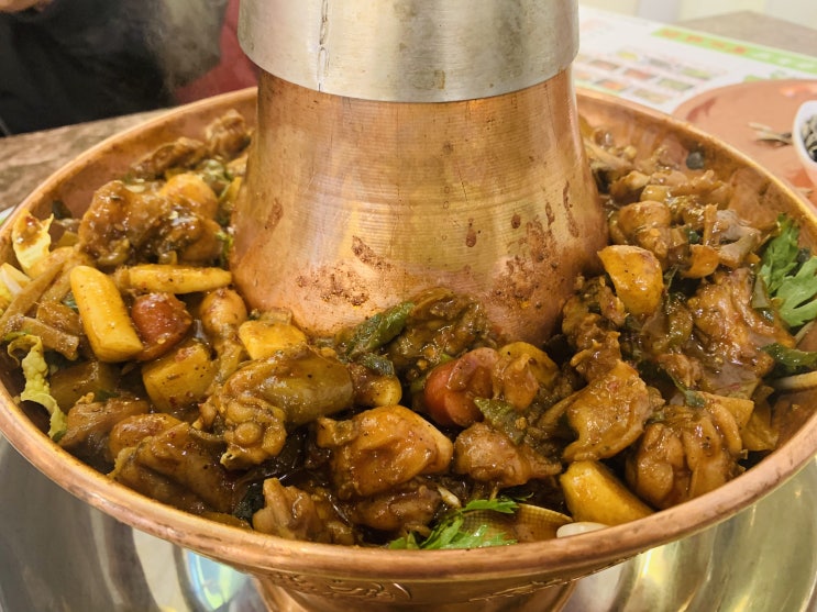 건대 맛집 중국에 이색적인 개구리요리 즐길 수 있는 안나리 숯불 신선로