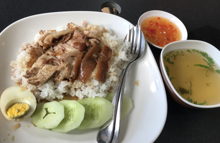  라오스 비엔티안 시내 현지 합쳐진 맛집 켁 룩사오 식당