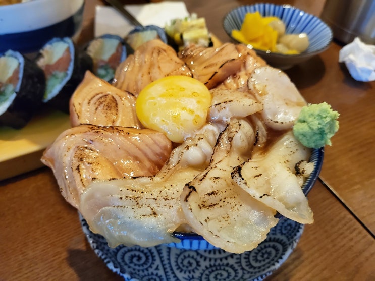  '이이요', 야끼돈부리(연어광어가리비덮밥)로 유명한 군자역 맛집