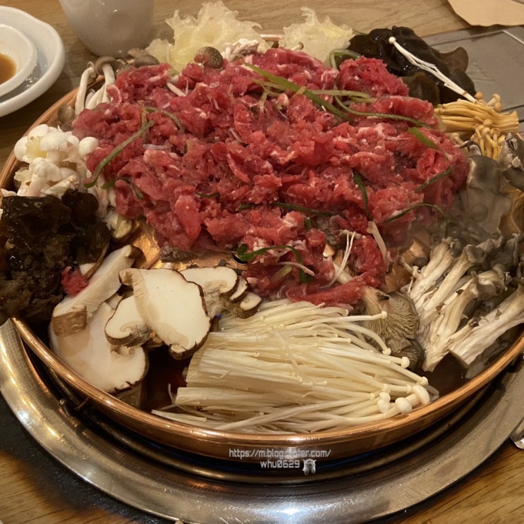  [성수/뚝섬 맛집] 생불고기 버섯전골이 맛있었던 ‘버섯집’