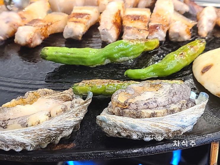  상대동 돼지고기 맛집 복돼지식당에서 맛있게 먹었던 삼겹살